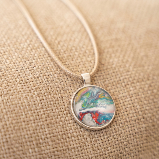 Ketting Wien | rvs design met kleurenprint, turquoise, wit, rood en een vleugje geel