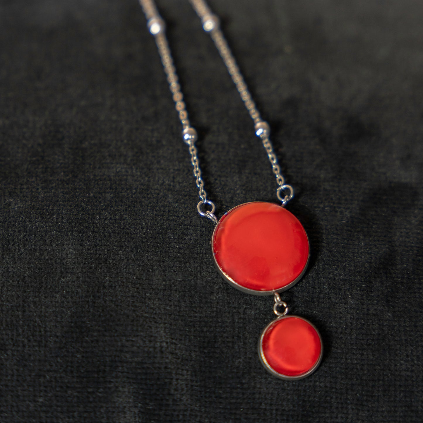 Necklace with cabochon