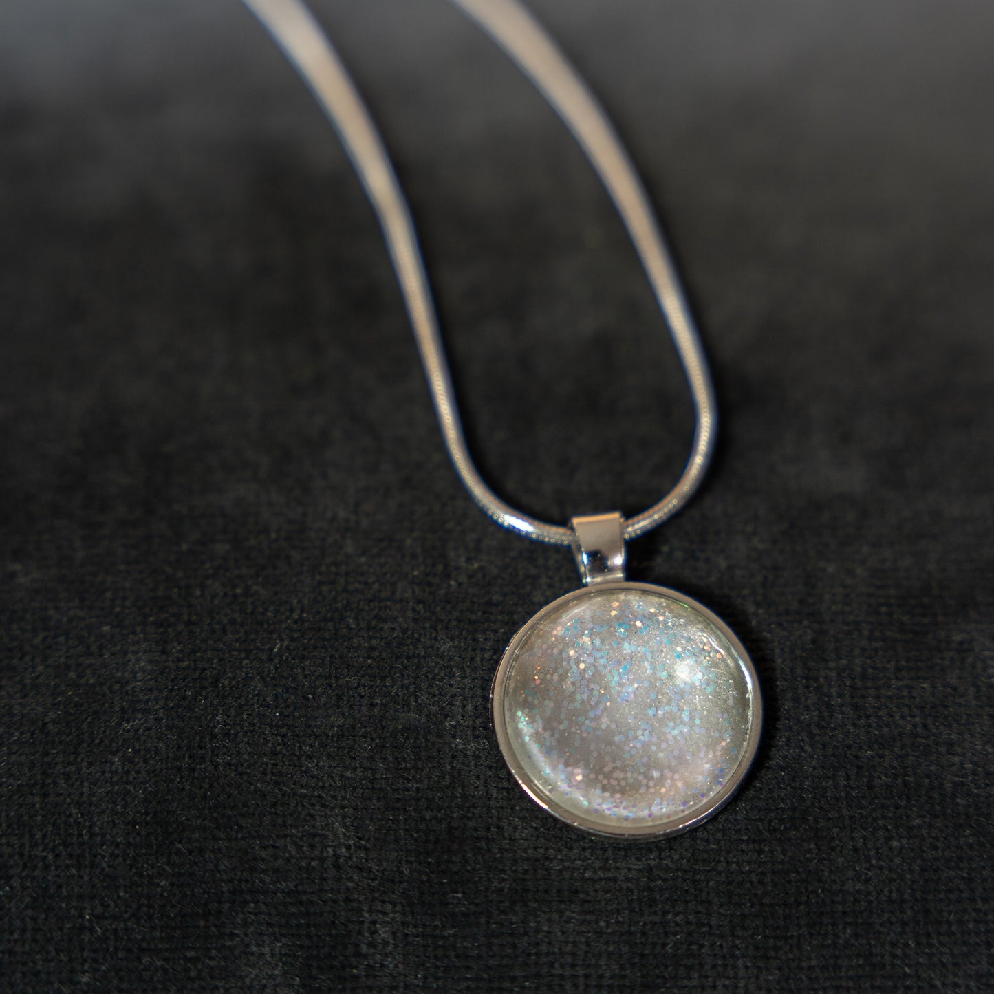 Necklace with cabochon