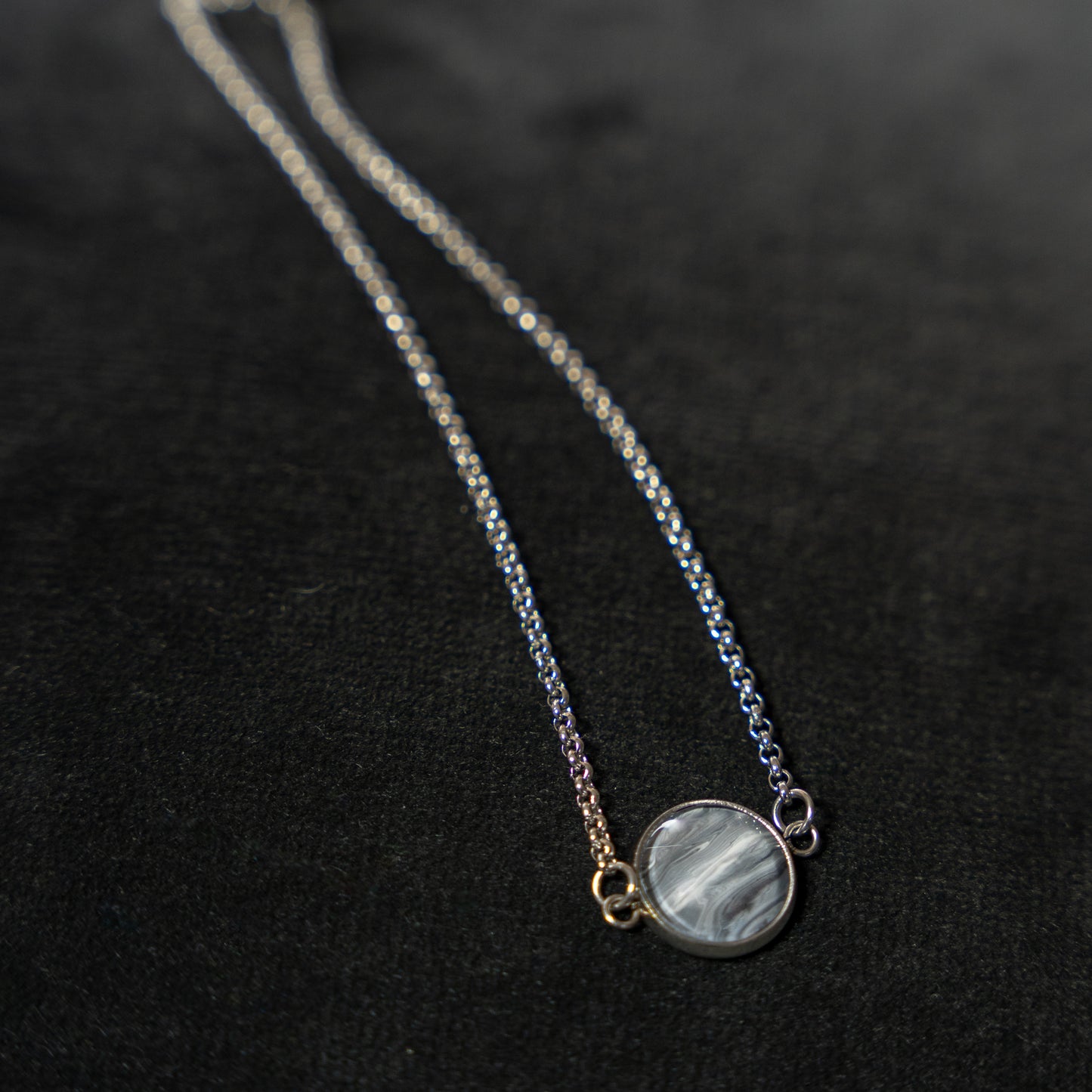 Necklace with cabochon