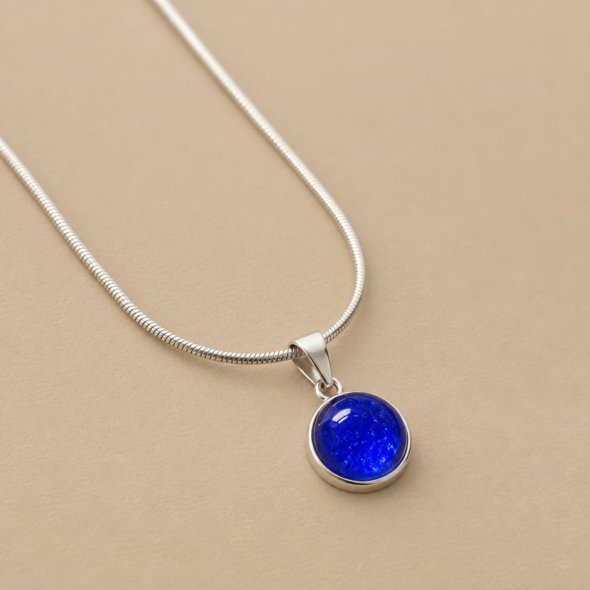Necklace with cabochon