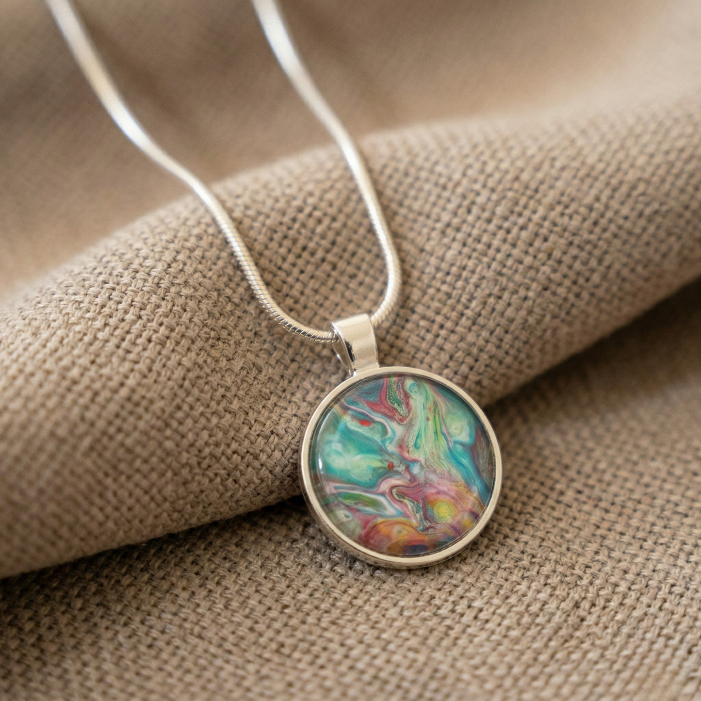 Ketting Wien | rvs design met kleurenprint, multicolor, turquoise, wit, rood